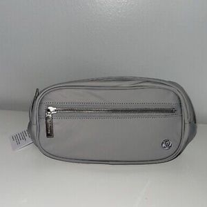 Lululemon Wunderlust Belt Bag in Grey Seal